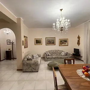 La Casa Di Fausto Cesarò